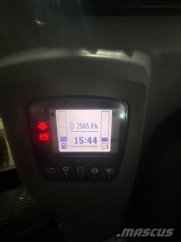 Kubota KX 080 Середні екскаватори 7т. - 12т.