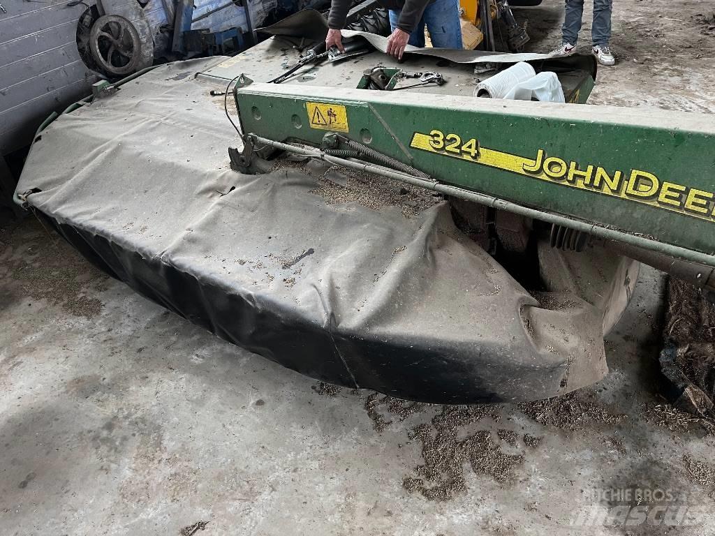 John Deere CC0324 Косилки-формувачі