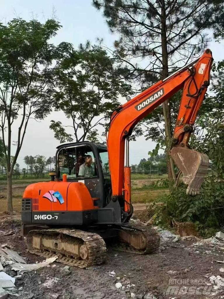 Doosan DH 60 Міні-екскаватори < 7т