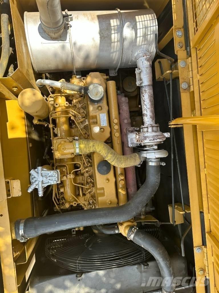 CAT 320C Середні екскаватори 7т. - 12т.