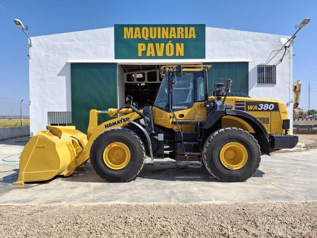 Komatsu WA 380-8 Малі навантажувачі