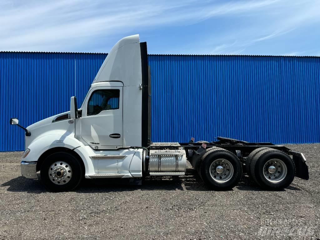 Kenworth T 680 Тягачі