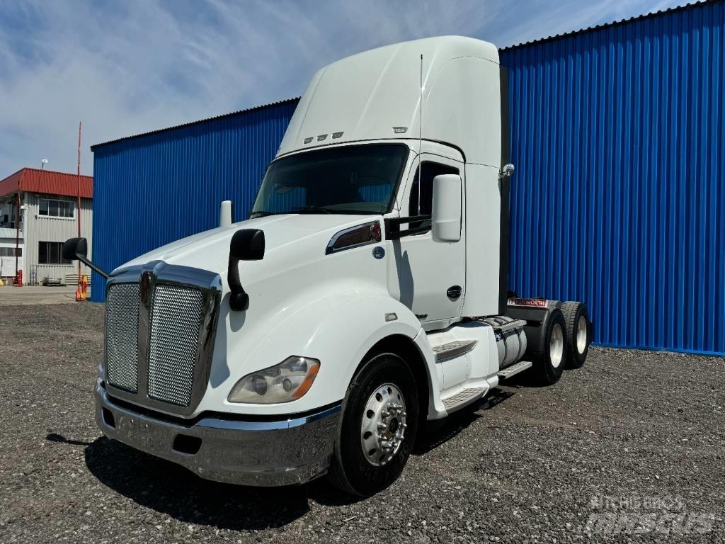 Kenworth T 680 Тягачі