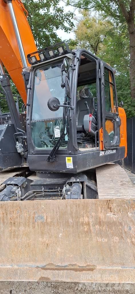 Doosan DX 235 LCR-7 Гусеничні екскаватори