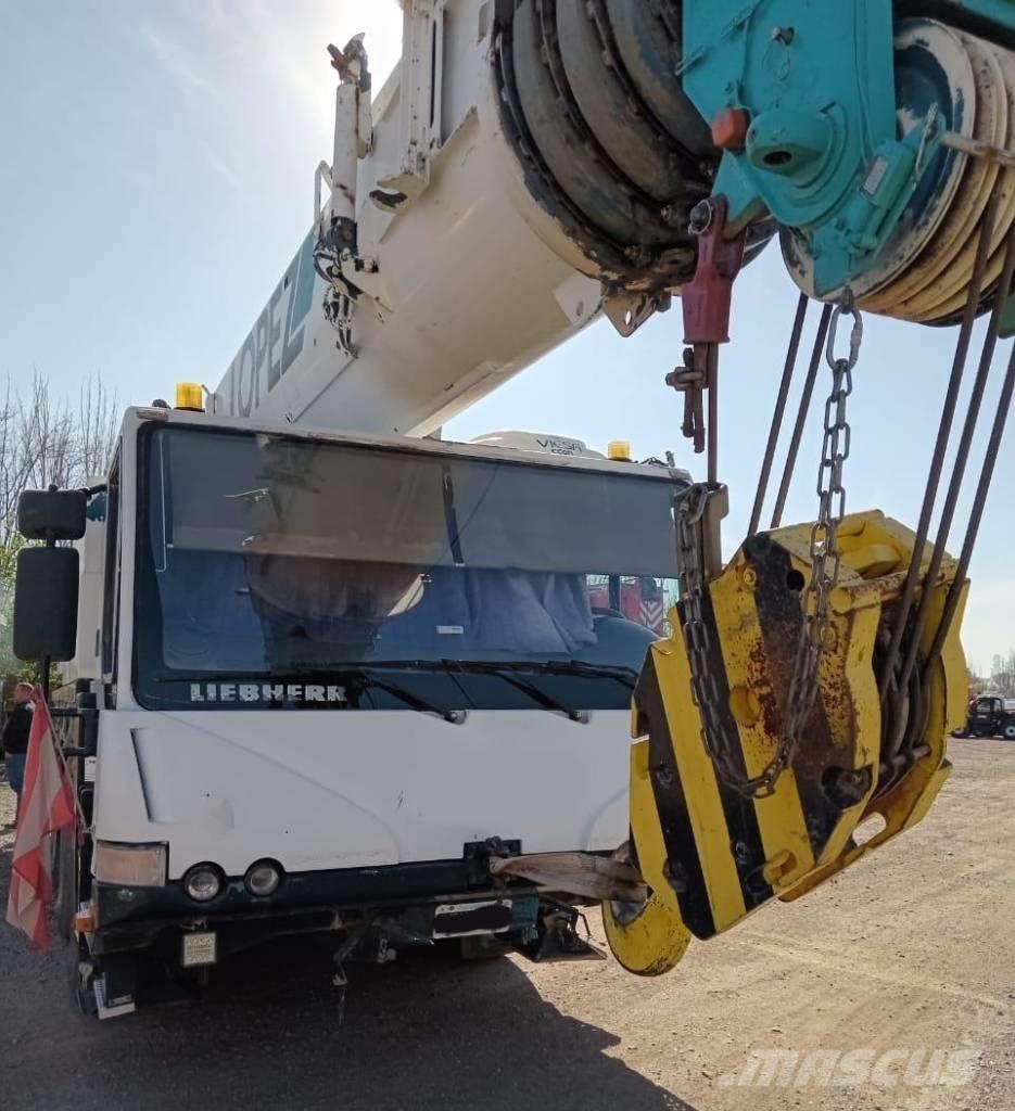 Liebherr LTM 1060-2 автокрани
