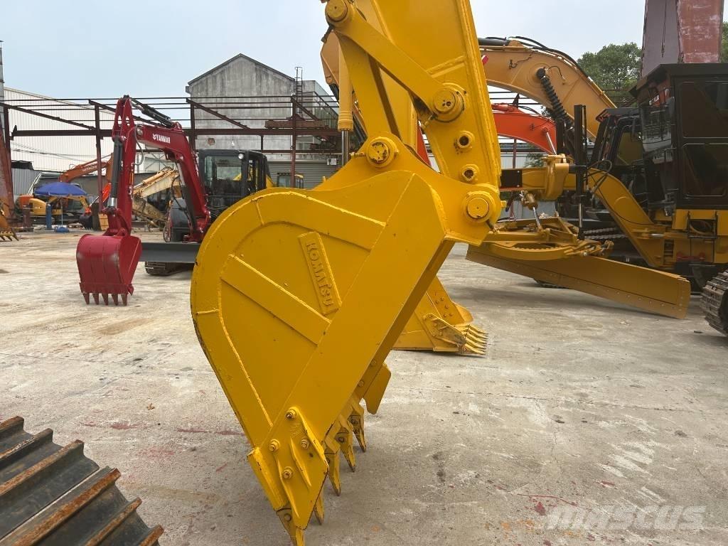 Komatsu PC 240 Гусеничні екскаватори