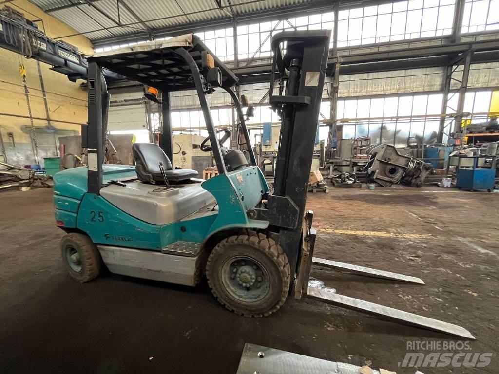 Feeler FD25TCJ Дизельні навантажувачі