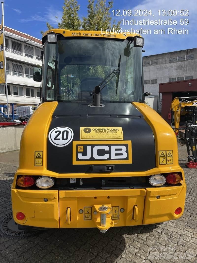 JCB 407 Фронтальні навантажувачі