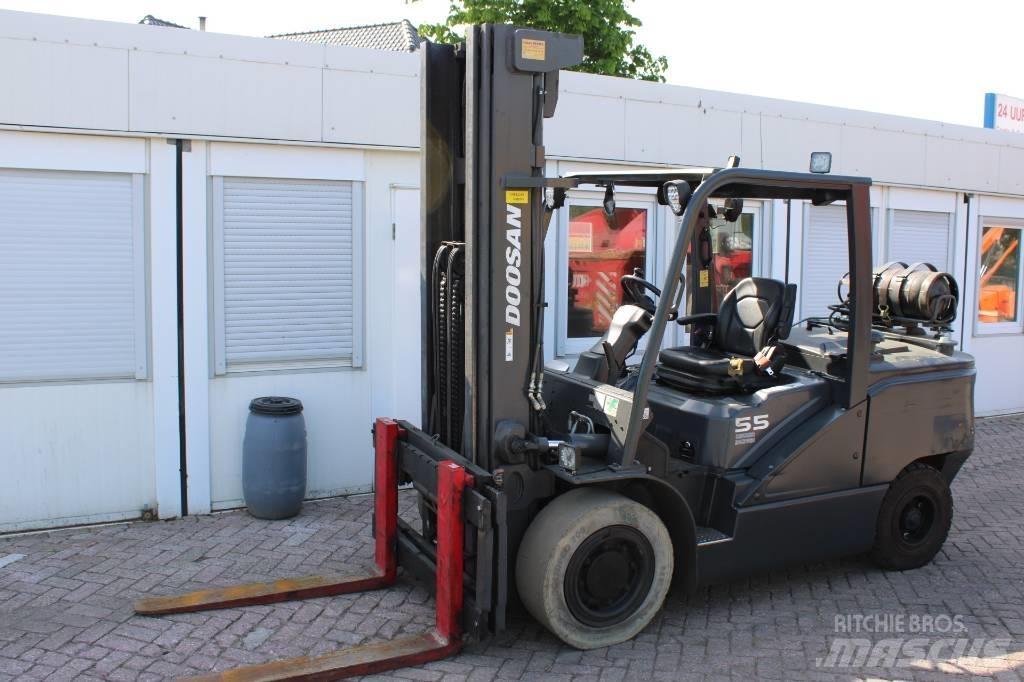 Doosan G 55 C-7 Газові навантажувачі
