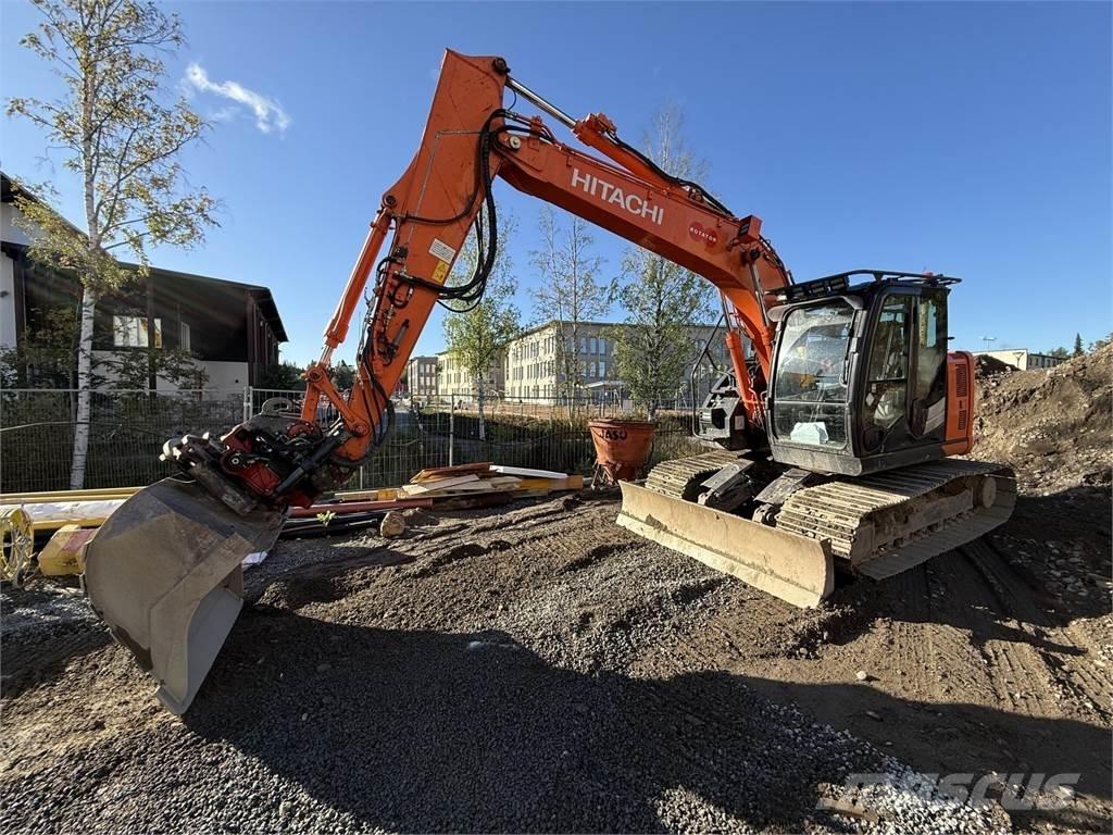 Hitachi ZX135 US-6 Гусеничні екскаватори