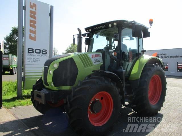 CLAAS Arion 520 Трактори