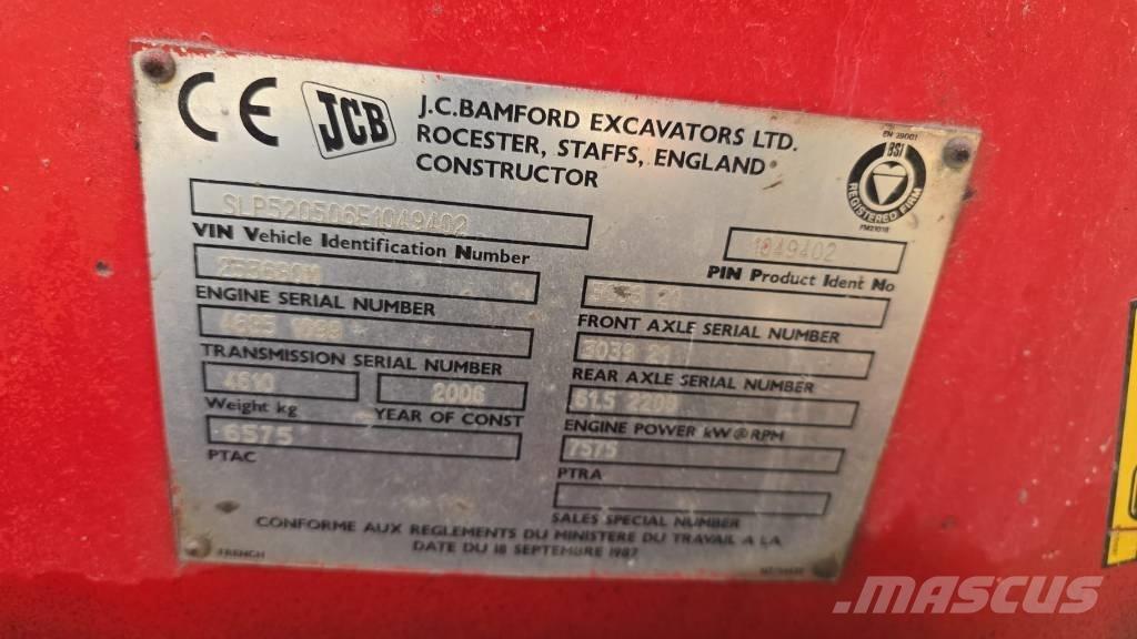 JCB 520-50 Телескопічні навантажувачі