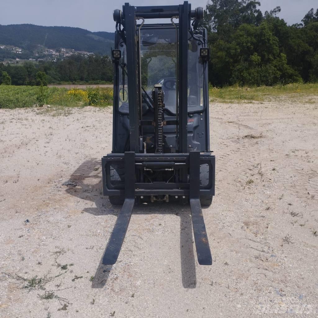 Linde E 25 Електронавантажувачі