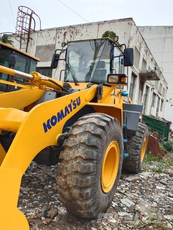 Komatsu WA 320-5 Фронтальні навантажувачі