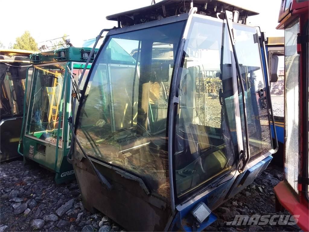 Rottne F18 Кабіна