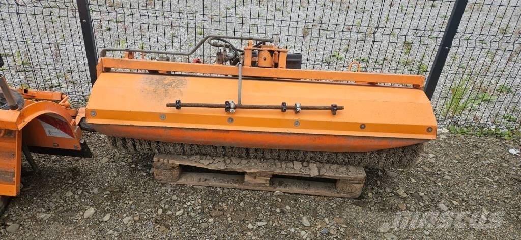 Multicar M 26 4X4 Самоскиди