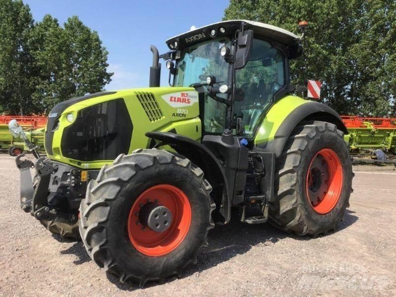 CLAAS AXION 870 Трактори