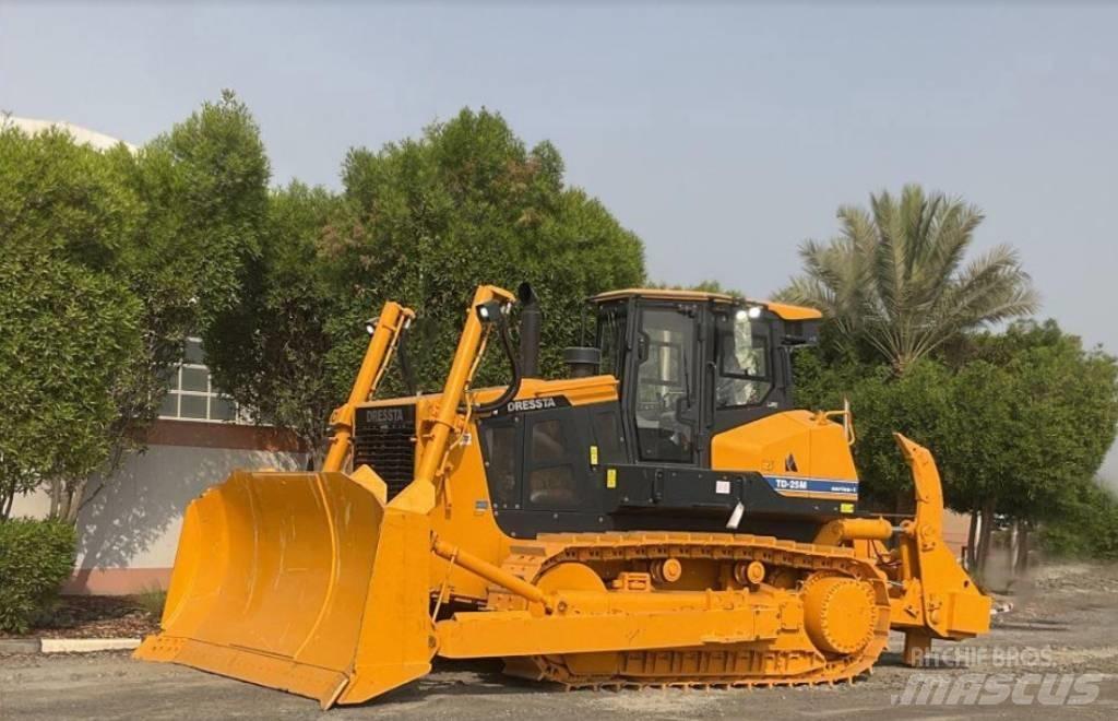 Dressta TD25M Гусеничні бульдозери