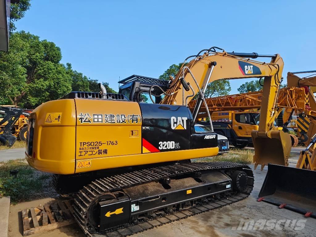 CAT 320 D2 L Гусеничні екскаватори
