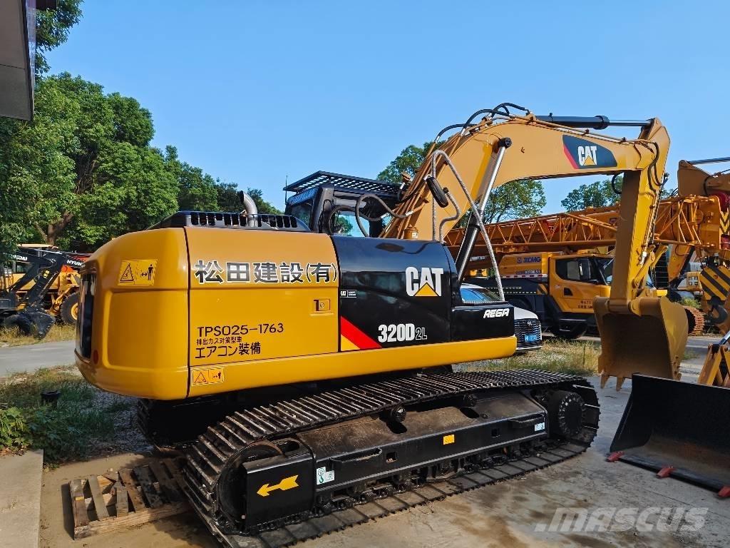 CAT 320 D2 L Гусеничні екскаватори