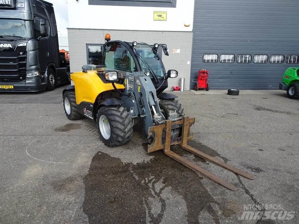GiANT 4548 Tendo Телескопічні навантажувачі