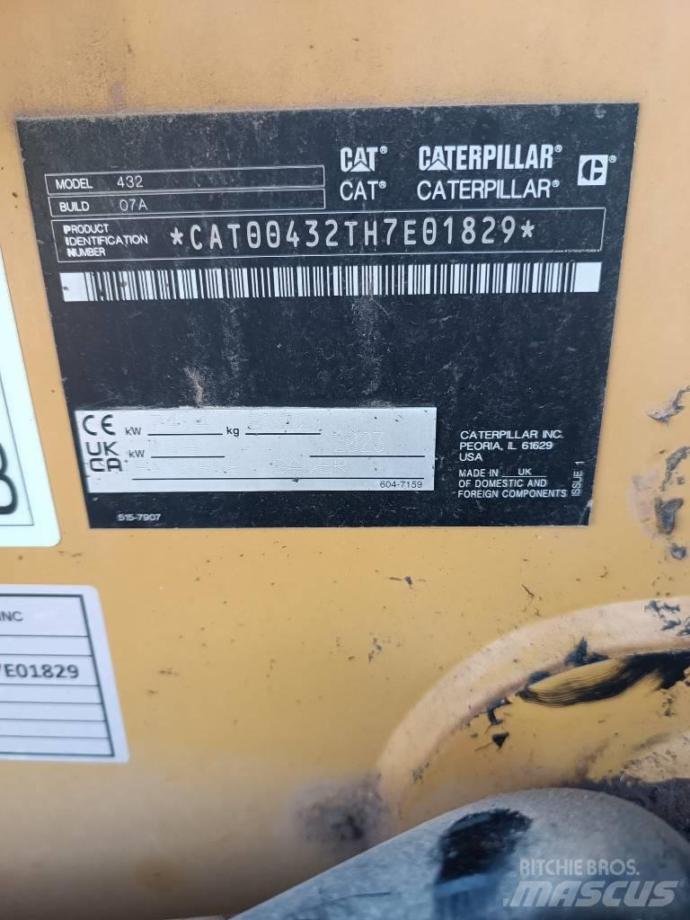 CAT 432 F Екскаватори-навантажувачі