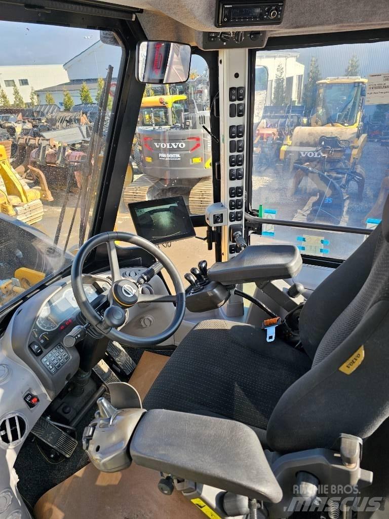 Volvo L260H Фронтальні навантажувачі