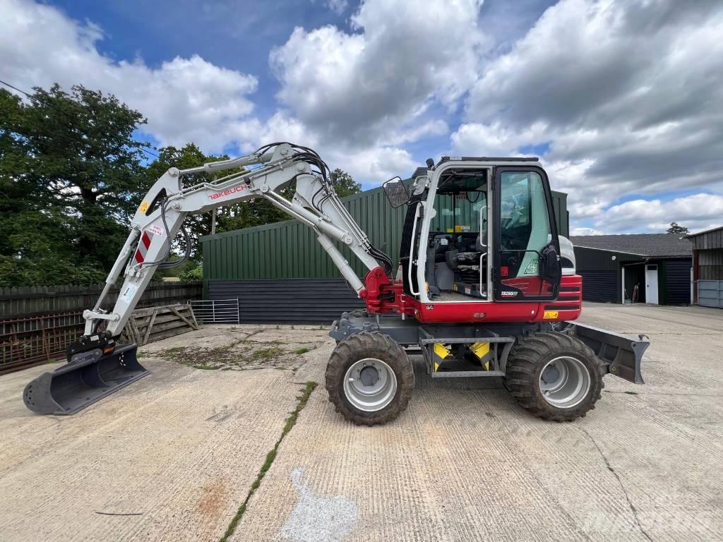 Takeuchi 295w Колісні екскаватори