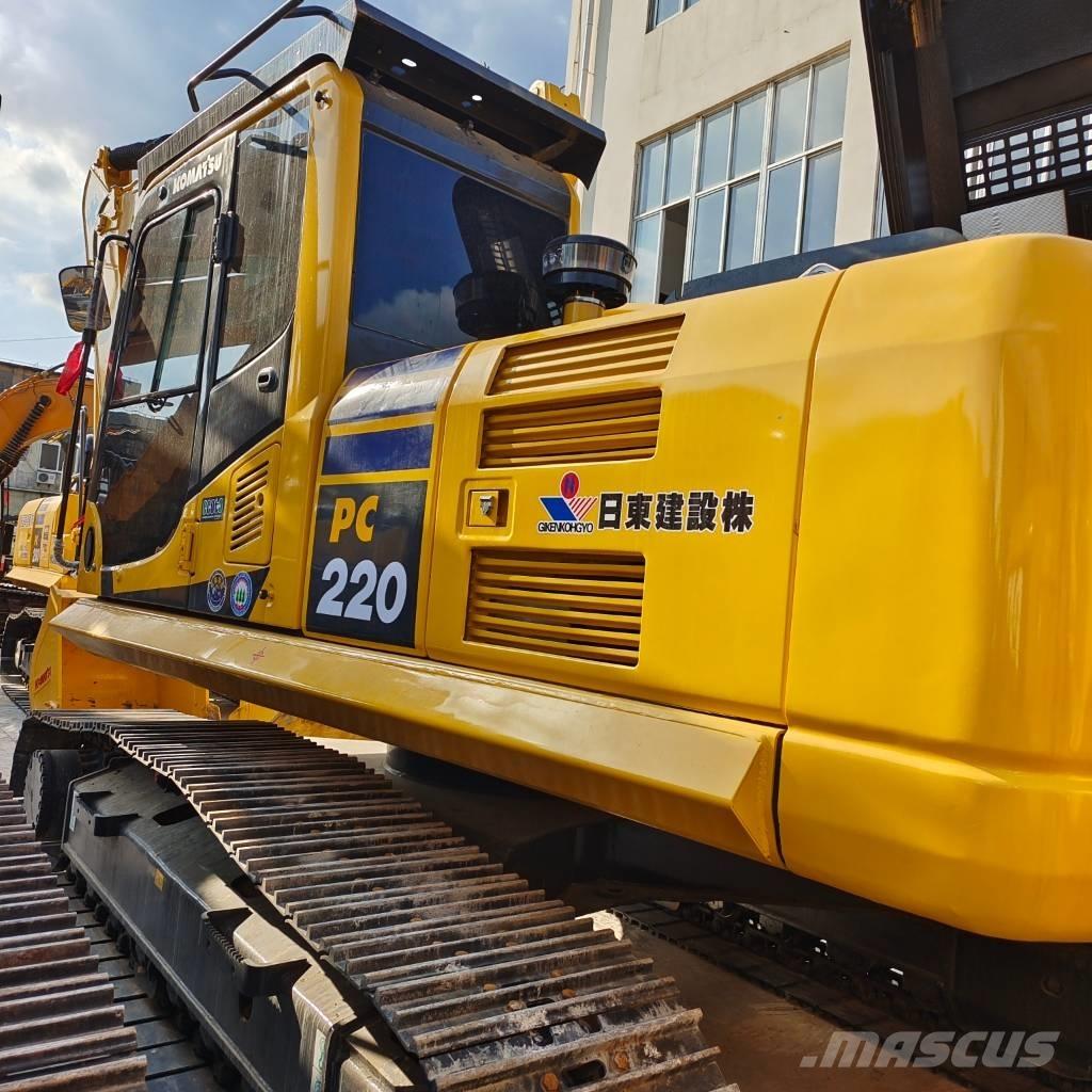 Komatsu PC 220-7 Гусеничні екскаватори
