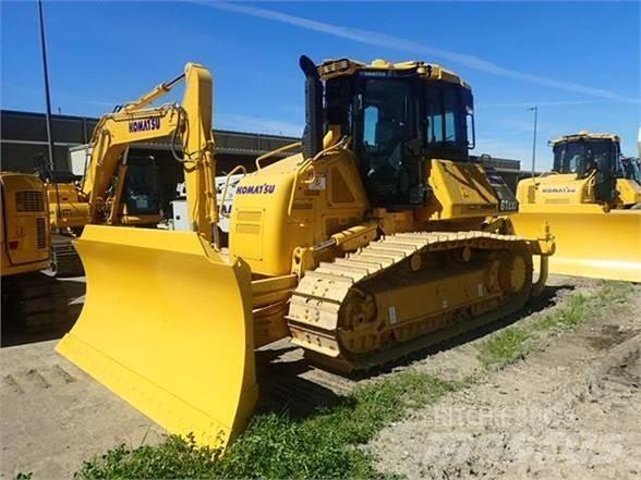 Komatsu D61EXi-24 Гусеничні бульдозери