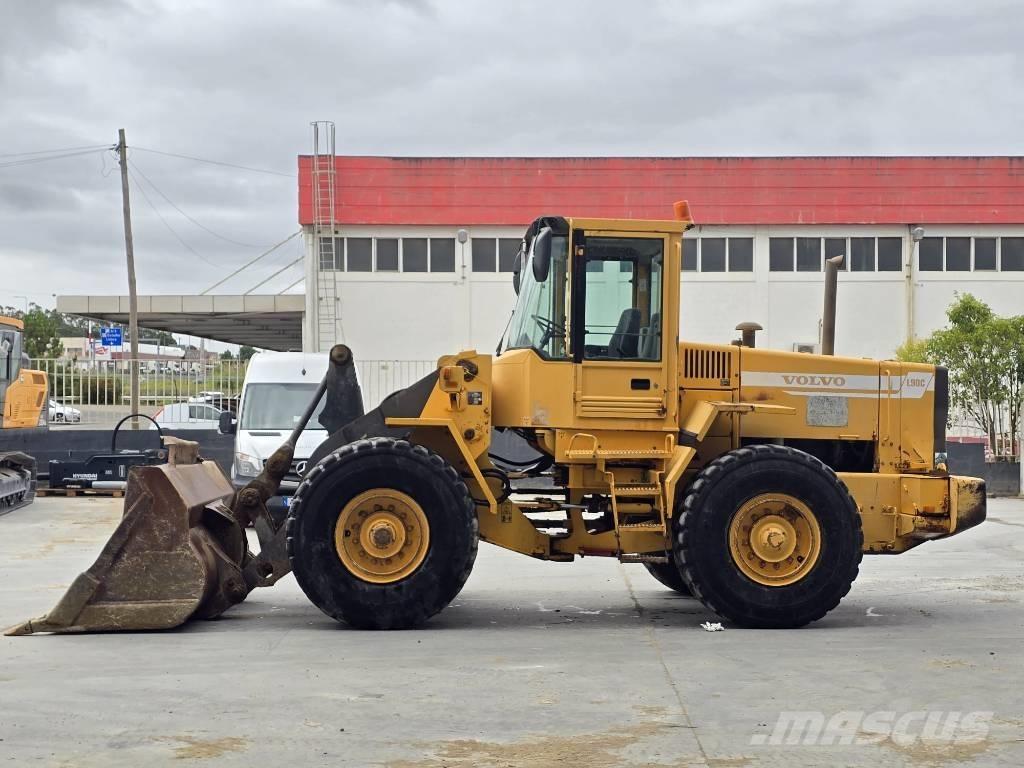 Volvo L 90 C Фронтальні навантажувачі