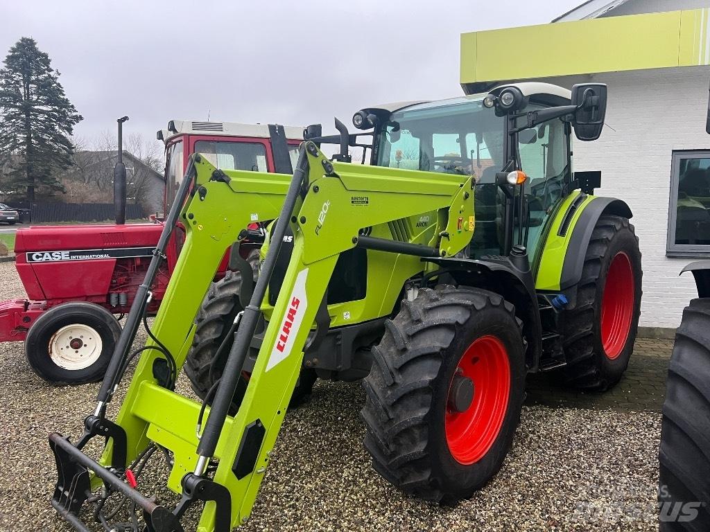 CLAAS Arion 440 CIS Трактори
