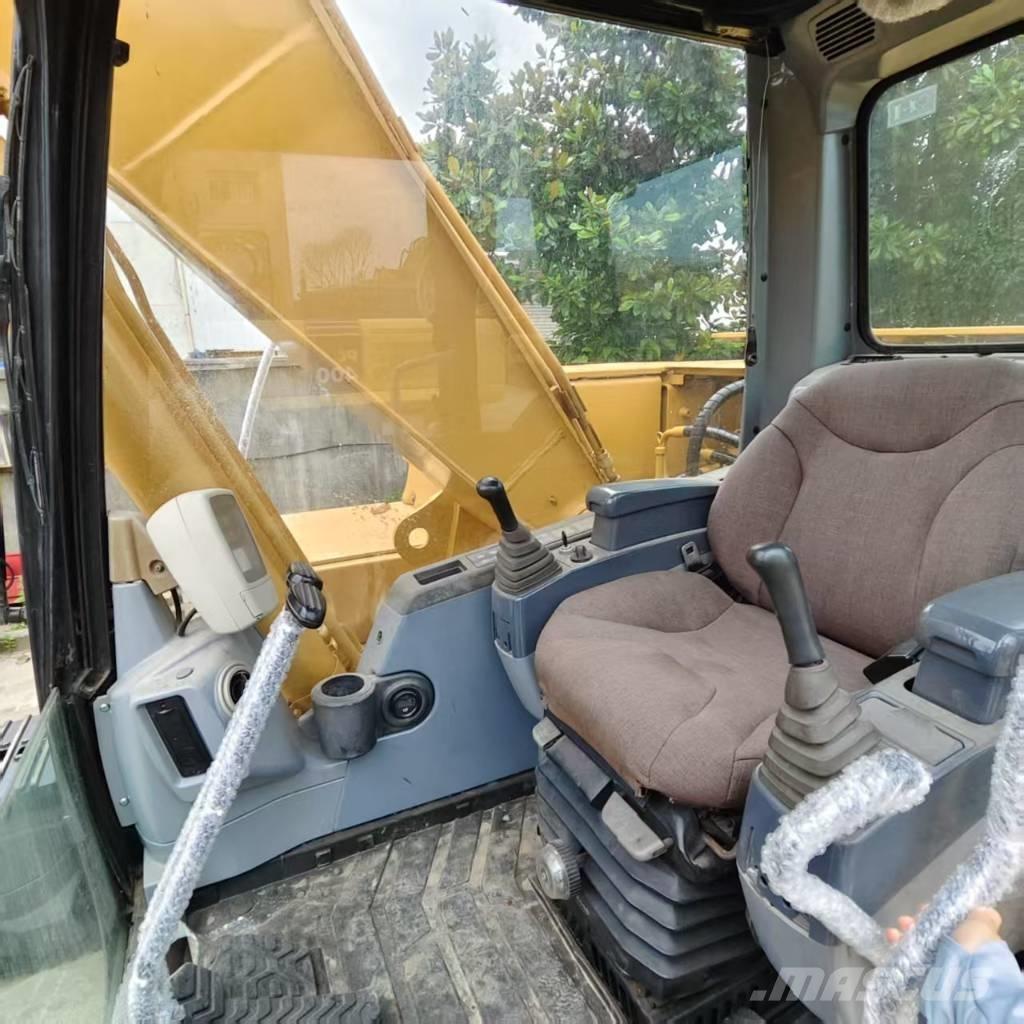 CAT 320 C L Гусеничні екскаватори