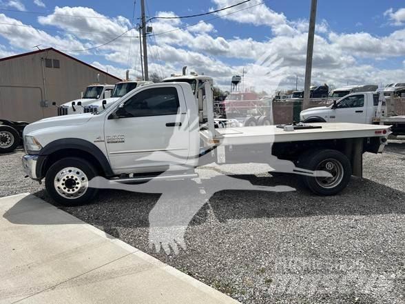 RAM 5500 SLT Вантажівки-платформи/бокове розвантаження