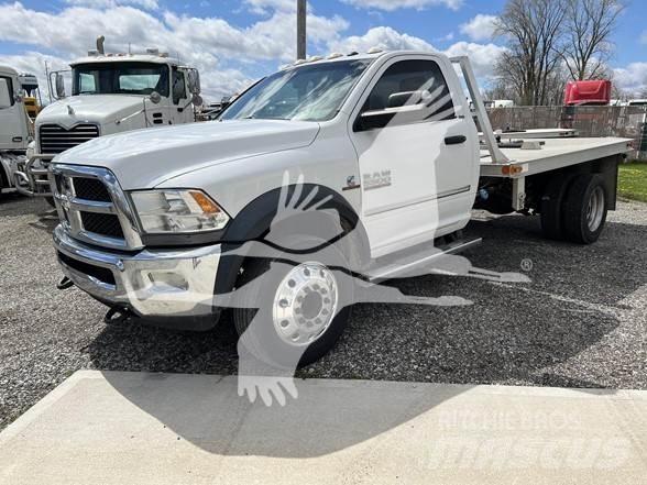 RAM 5500 SLT Вантажівки-платформи/бокове розвантаження