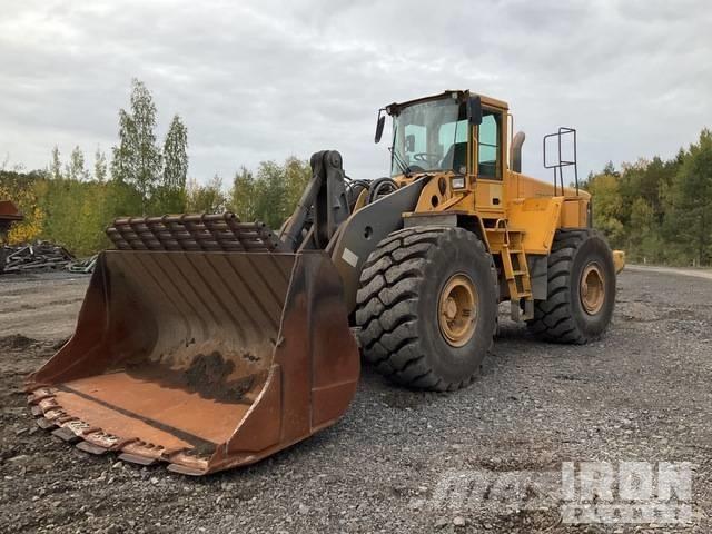 Volvo L 220 E Фронтальні навантажувачі