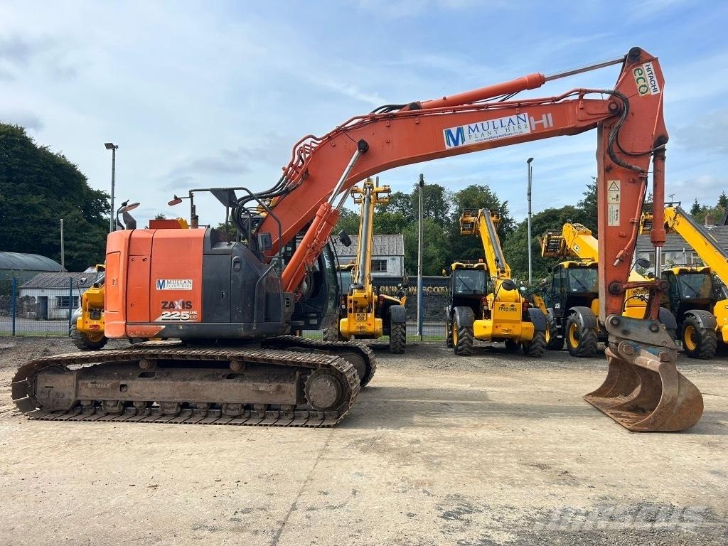 Hitachi ZX225 USLC-6 Гусеничні екскаватори