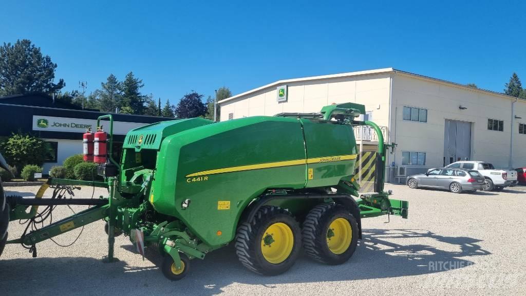 John Deere C441R Рулонні прес-підбирачі