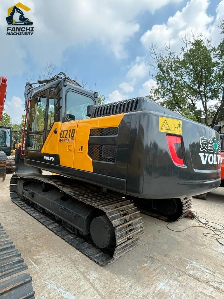 Volvo EC 210 Гусеничні екскаватори
