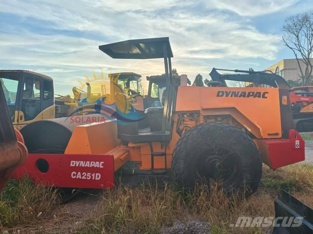 Dynapac CA 251 D Грунтові котки