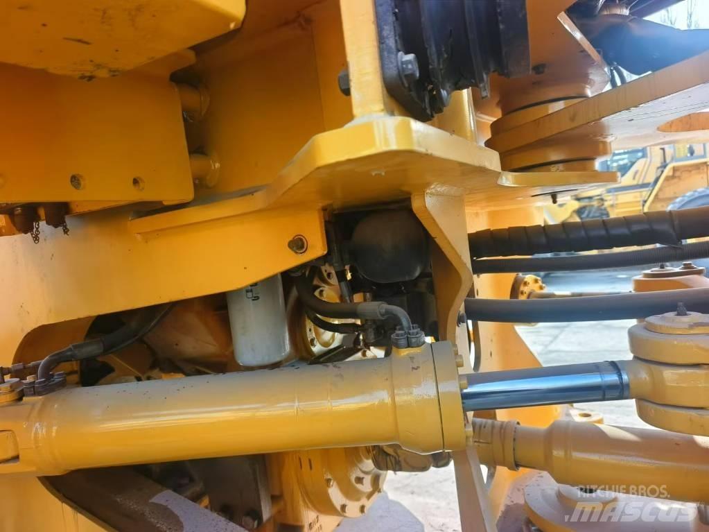 Volvo L 180 F Фронтальні навантажувачі