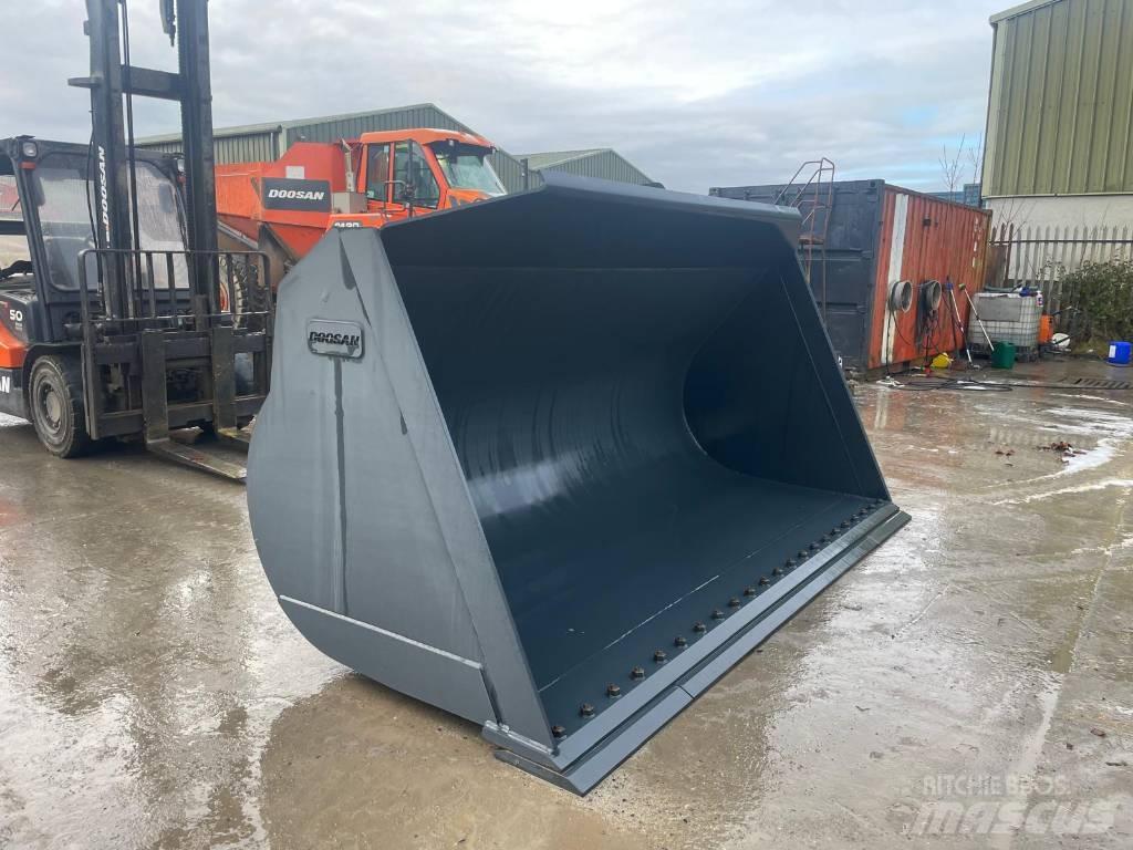 Doosan DL550 Ковші