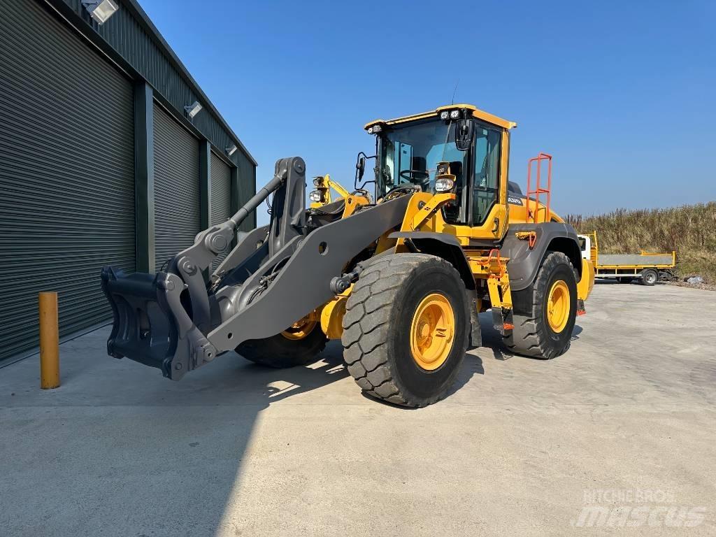 Volvo L 120 H Фронтальні навантажувачі