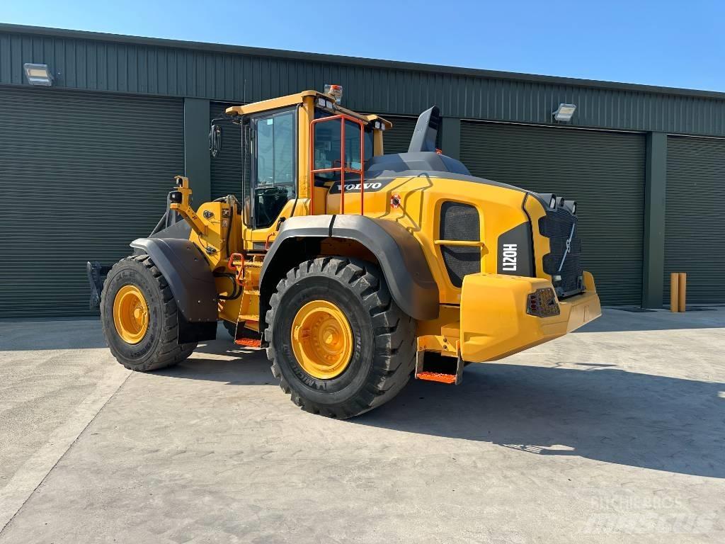 Volvo L 120 H Фронтальні навантажувачі