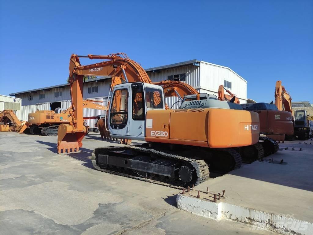 Hitachi EX 220-5 Гусеничні екскаватори
