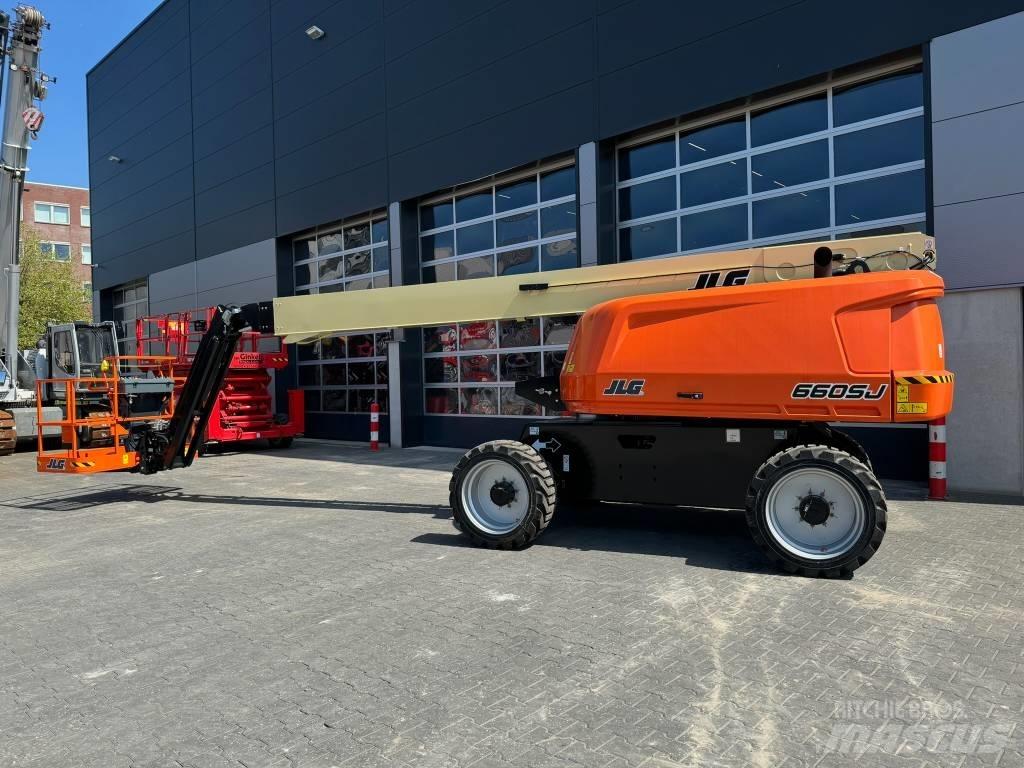 JLG 660SJ Телескопічні підйомники
