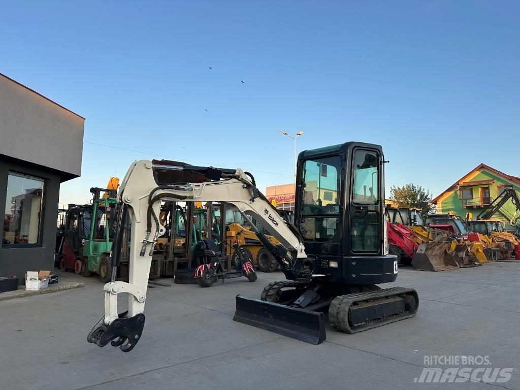 Bobcat E25EM Міні-екскаватори < 7т