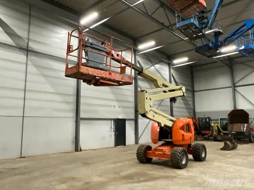 JLG 450 AJ Колінчаті підйомники