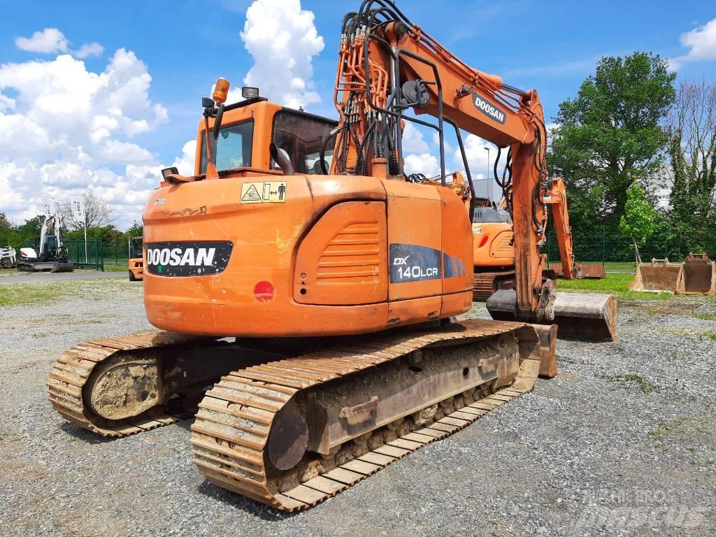 Doosan DX 140 LCR-3 Гусеничні екскаватори