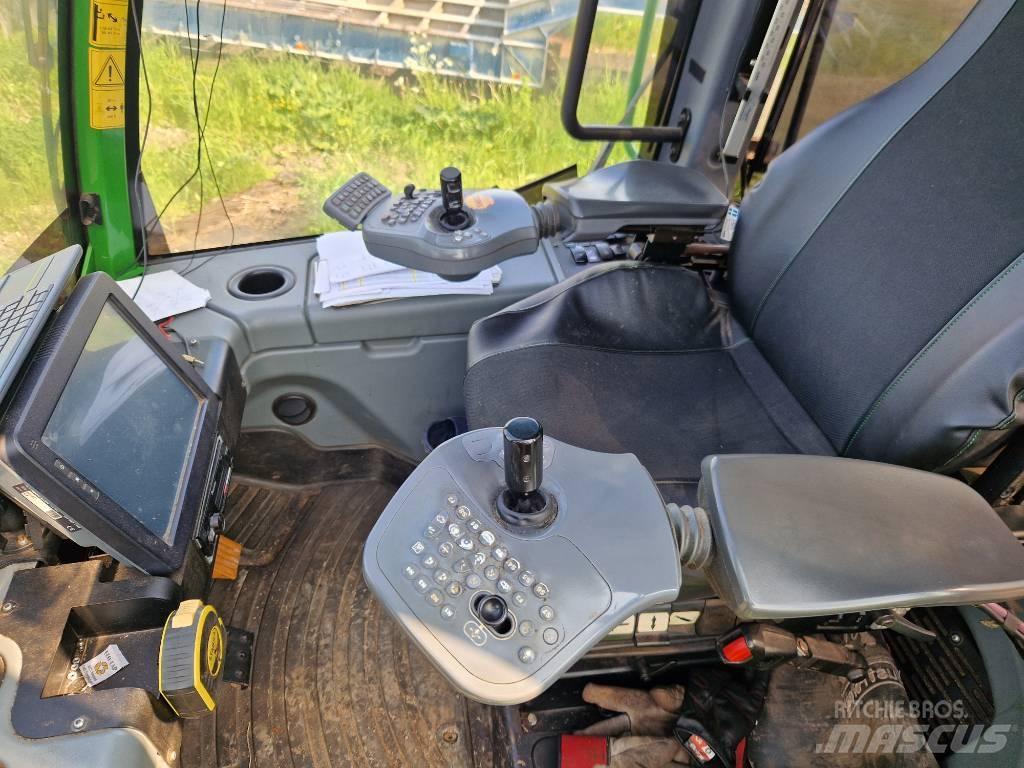 John Deere 1170E Харвестери